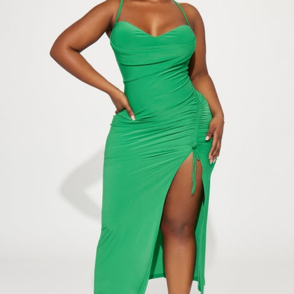 Velma Ruched Midi Dress - Kelly Green
